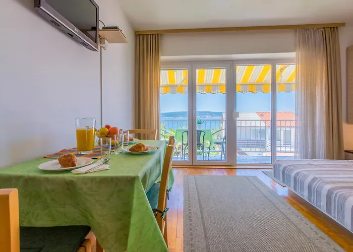 Pavlovic 公寓 茨里克韦尼察