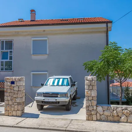 Pavlovic Apartment