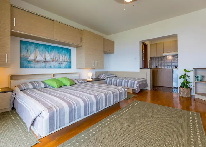 Pavlovic * Crikvenica